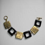 Bracelet (carrés noir et craquelé doré)