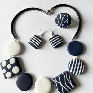 Parure 7 pièces (marine et blanc) - Vente en ligne de bijoux fimo