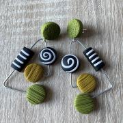 boucles pendantes (triangle) vert et jaune